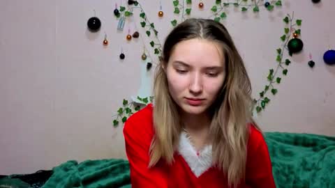 _kikiclark_ online show from January 10, 2026, 6:53 pm