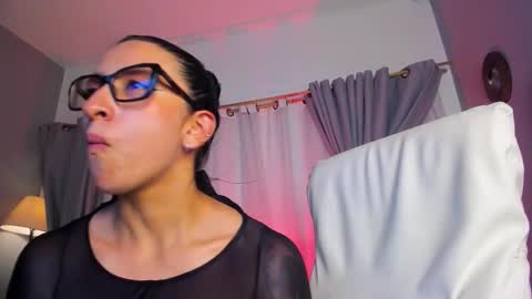 Snapshot of _kiramoon__ chatting on February 10, 2026, 8:35 pm Kiraaaa 0 online show from February 10, 2026, 8:35 pm