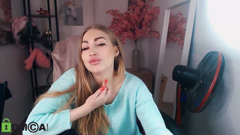 Snapshot of _kittyboo chatting on January 31, 2025, 12:07 pm Aleksa online show from January 31, 2025, 12:07 pm