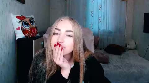 Snapshot of _kittyboo chatting on September 25, 2025, 11:14 am Aleksa online show from September 25, 2025, 11:14 am