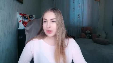 Snapshot of _kittyboo chatting on February 5, 2026, 6:51 am Aleksa online show from February 5, 2026, 6:51 am