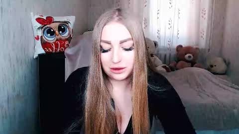Snapshot of _kittyboo chatting on February 25, 2026, 7:29 am Aleksa online show from February 25, 2026, 7:29 am