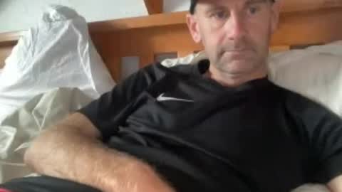 Kiwi online show from July 26, 2026, 4:09 am