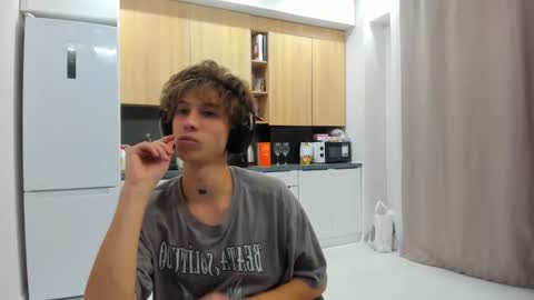 Kurt online show from October 14, 2025, 12:44 am