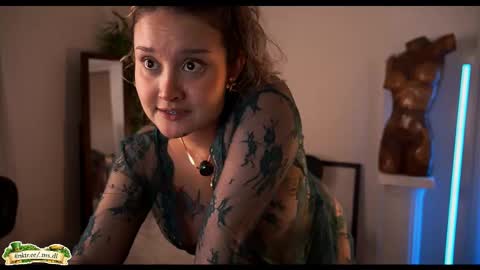 Not on OF Some stuff for sale  online show from March 18, 2026, 3:09 am