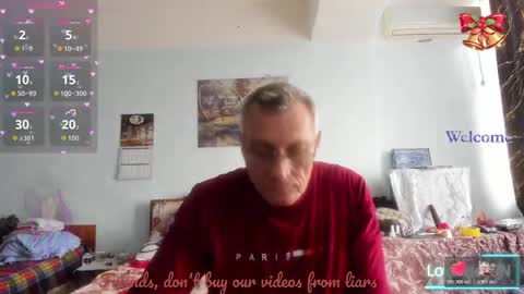 Snapshot of _lady_red_ chatting on October 21, 2025, 9:54 am Lory online show from October 21, 2025, 9:54 am