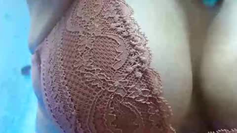 SANDRA online show from November 11, 2025, 5:18 am