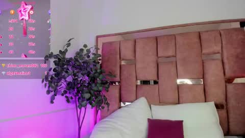 Lanna  online show from March 2, 2026, 12:01 pm