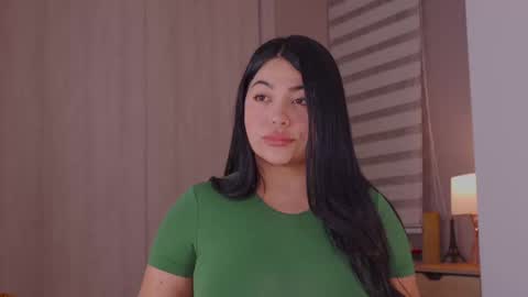 Snapshot of _lasuescun chatting on February 5, 2025, 2:51 am Alejandra suescun online show from February 5, 2025, 2:51 am