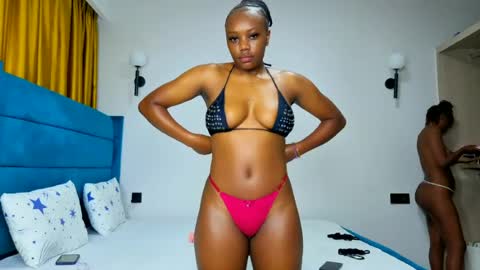 Snapshot of _latoyah chatting on August 7, 2026, 3:19 am _latoyah online show from August 7, 2026, 3:19 am