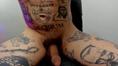 Layne online show from November 16, 2025, 6:41 am