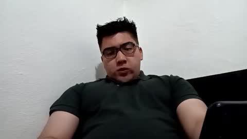 Snapshot of _leclerc_ chatting on February 8, 2025, 12:39 pm _leclerc_ online show from February 8, 2025, 12:39 pm