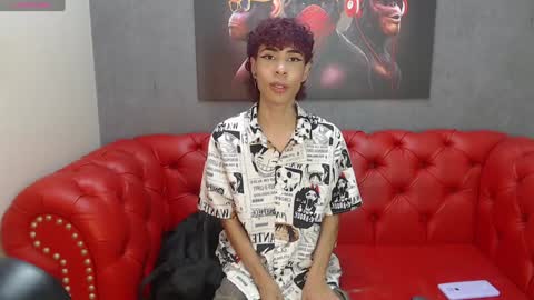  L E M M O N  online show from December 15, 2024, 6:26 pm