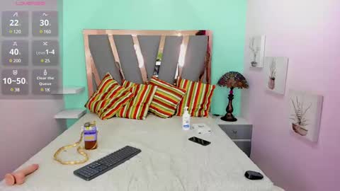  L E M M O N  online show from February 26, 2025, 8:33 pm