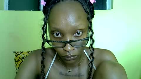 Snapshot of _lexysky23 chatting on February 21, 2026, 12:22 am LexySky online show from February 21, 2026, 12:22 am