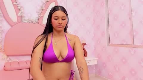  Lia Swan  online show from November 23, 2025, 4:23 am