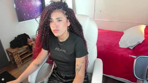 Snapshot of _lili_rose chatting on February 2, 2025, 8:30 pm Lili online show from February 2, 2025, 8:30 pm