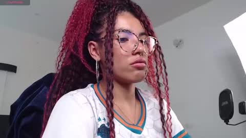 Snapshot of _lili_rose chatting on February 20, 2025, 8:14 pm Lili online show from February 20, 2025, 8:14 pm