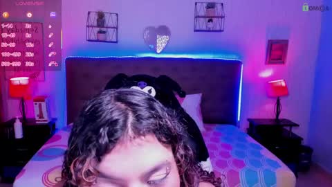 Liily online show from March 11, 2025, 1:01 pm