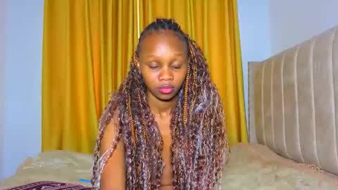 Snapshot of _littlevenus chatting on February 1, 2026, 2:26 pm Littlevenus online show from February 1, 2026, 2:26 pm