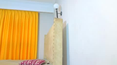 Snapshot of _littlevenus chatting on April 14, 2026, 2:45 pm Littlevenus online show from April 14, 2026, 2:45 pm