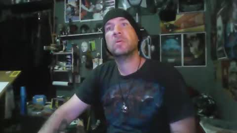 That guy online show from November 30, 2025, 4:33 pm