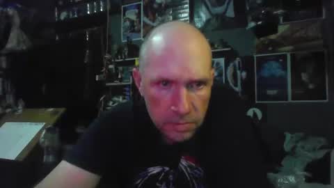 Snapshot of _longfellow chatting on April 21, 2026, 4:41 am That guy online show from April 21, 2026, 4:41 am