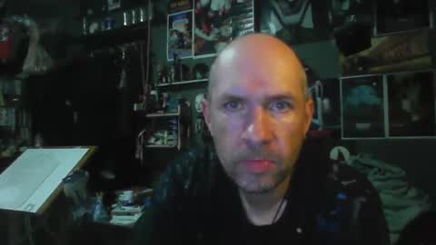 Snapshot of _longfellow chatting on May 9, 2026, 4:56 pm That guy online show from May 9, 2026, 4:56 pm