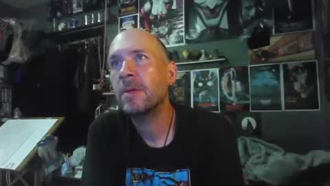 Snapshot of _longfellow chatting on May 11, 2026, 3:40 pm That guy online show from May 11, 2026, 3:40 pm