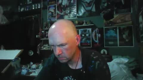 Snapshot of _longfellow chatting on May 18, 2026, 12:40 am That guy online show from May 18, 2026, 12:40 am