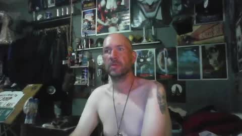 Snapshot of _longfellow chatting on July 15, 2026, 5:18 pm That guy online show from July 15, 2026, 5:18 pm