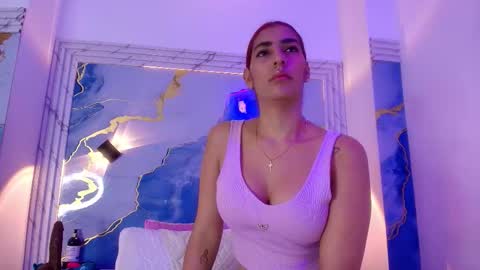 Lorrayne online show from November 29, 2025, 12:19 pm