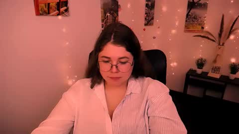Mary online show from September 12, 2025, 8:14 am