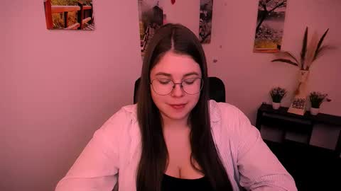 Mary online show from September 18, 2025, 7:21 am