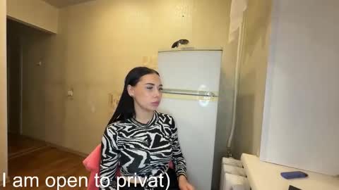 Mary online show from October 9, 2025, 1:53 pm