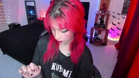 Queen.  Help me reach 100 thumbs up  online show from April 13, 2026, 9:31 pm