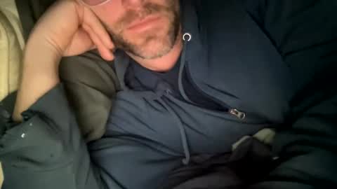 _lululeo_ online show from March 11, 2025, 12:33 am