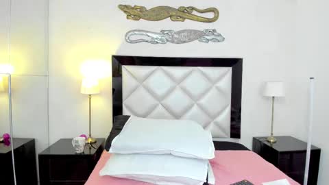  luna  sweet  online show from February 23, 2025, 6:07 am