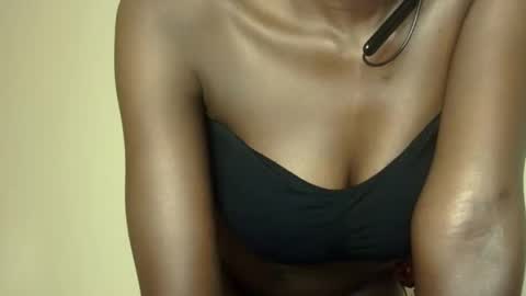 Snapshot of _luna_nyx chatting on January 9, 2025, 4:28 pm Luna online show from January 9, 2025, 4:28 pm