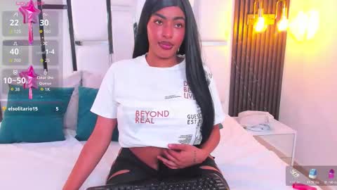 Snapshot of _luna_rossee_ chatting on February 18, 2026, 9:33 pm _luna_rossee_ online show from February 18, 2026, 9:33 pm