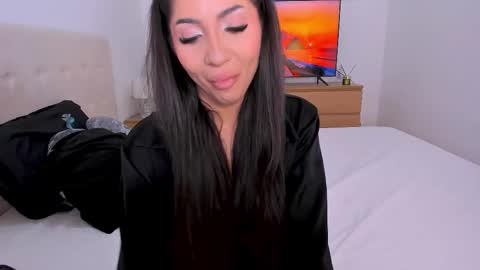 Snapshot of _lyna chatting on March 29, 2026, 8:53 pm Lynna online show from March 29, 2026, 8:53 pm