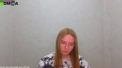 Snapshot of _lysafeta_ chatting on June 26, 2026, 4:33 pm Welcome guys Pleasure to see you all here My name is Lysafeta and MichaelaTip menu is active Private is open online show from June 26, 2026, 4:33 pm