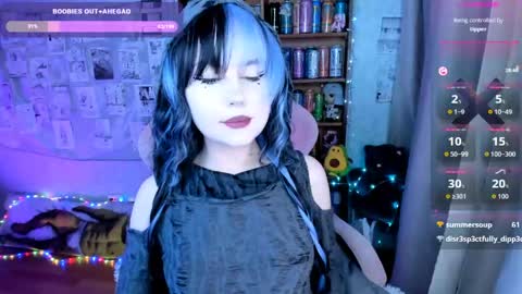 Snapshot of _m_o_n_s_t_e_r_e_n_e_r_g_y_ chatting on April 22, 2026, 5:36 pm Mia online show from April 22, 2026, 5:36 pm
