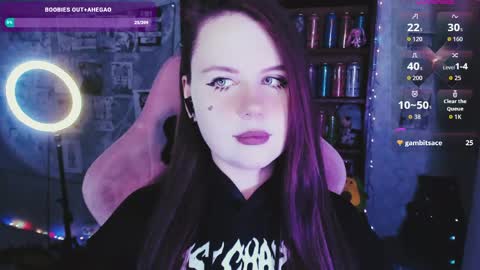 Snapshot of _m_o_n_s_t_e_r_e_n_e_r_g_y_ chatting on May 28, 2026, 7:00 pm Mia online show from May 28, 2026, 7:00 pm