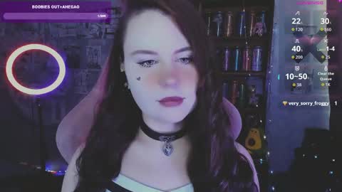 Snapshot of _m_o_n_s_t_e_r_e_n_e_r_g_y_ chatting on June 4, 2026, 5:57 am Mia online show from June 4, 2026, 5:57 am