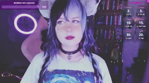 Snapshot of _m_o_n_s_t_e_r_e_n_e_r_g_y_ chatting on June 13, 2026, 6:39 pm Mia online show from June 13, 2026, 6:39 pm