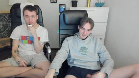 Snapshot of _maelstrom_ chatting on December 9, 2024, 12:34 am _maelstrom_ online show from December 9, 2024, 12:34 am