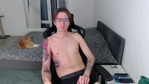 Snapshot of _maelstrom_ chatting on September 10, 2025, 8:47 am _maelstrom_ online show from September 10, 2025, 8:47 am