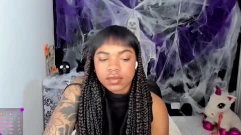 MARCELA online show from November 2, 2025, 9:06 pm