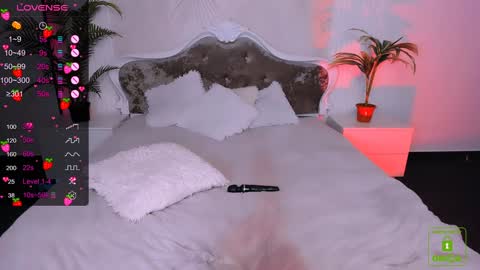 Snapshot of _mari_clark chatting on January 14, 2025, 3:53 am Eva online show from January 14, 2025, 3:53 am